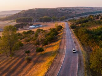 Land Facing Express Roads Pros, Cons, and Hidden Risks